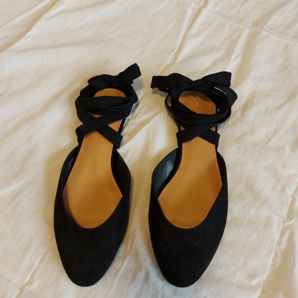 🌱 NWOT American Eagle Ballet Flats